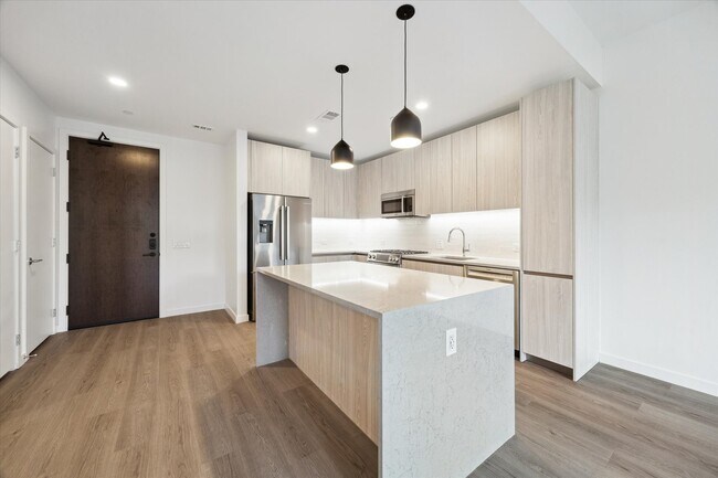 Building Photo - 1 Riva Row