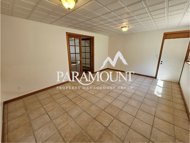 Building Photo - ALL UTILITIES INCLUDED! Cute 1 Bedroom Duplex in Belfair!