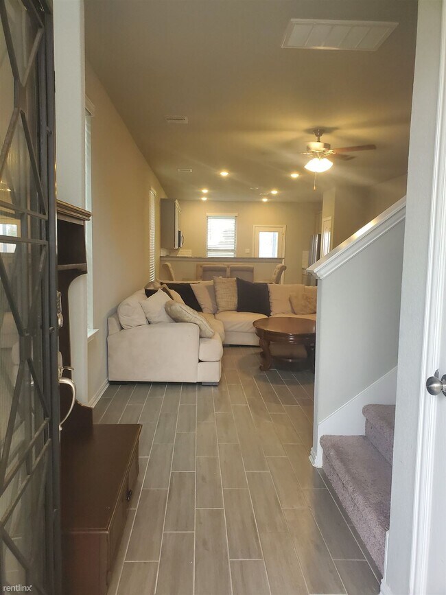 Building Photo - 4 br, 3 bath House - 7442 French Quarter Ct