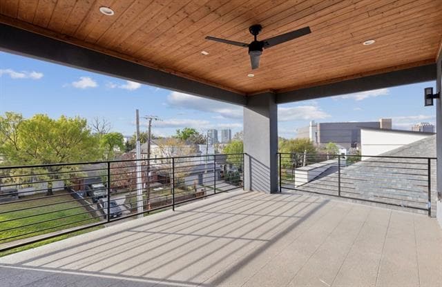 Building Photo - 2333 Vagas St