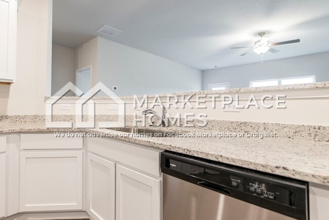 Building Photo - 1274 Fendt Dr