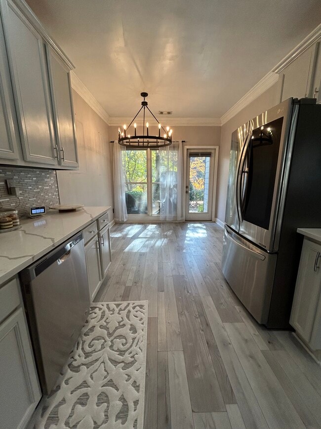 Building Photo - 2535 Village Creek Landing SE