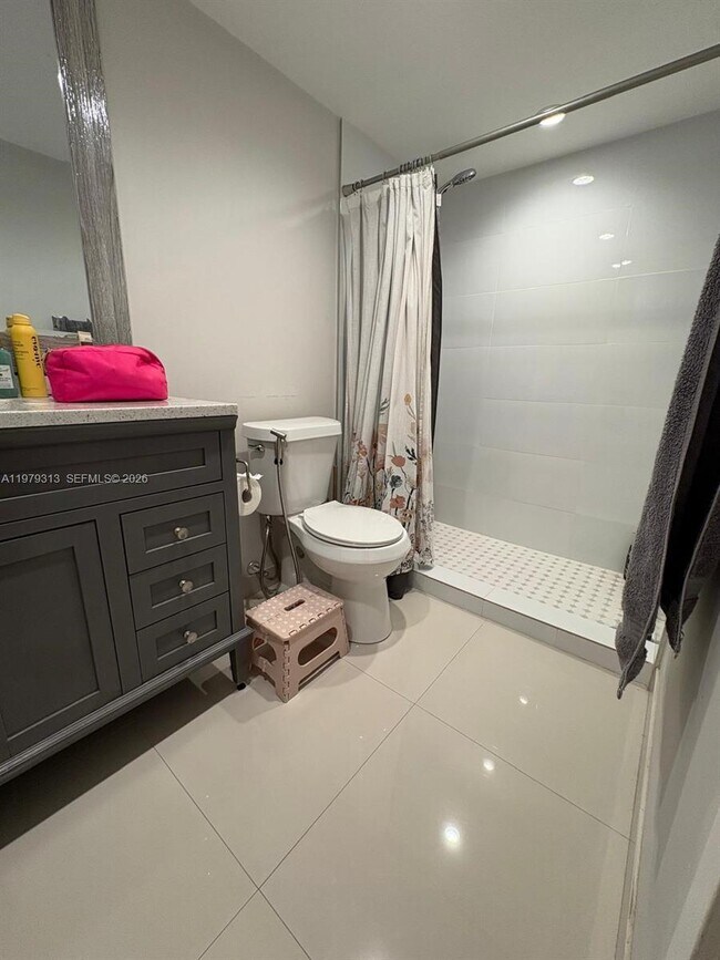 Building Photo - 10280 NW 9th St Cir