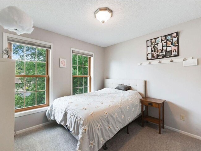 Building Photo - Spacious Like-New 2-Story with Office, Fireplace, Sunroom, Gourmet Kitchen & More!