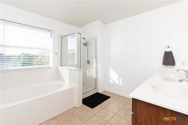 Building Photo - 2608 Moose Hide Dr