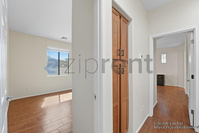 Building Photo - 42723 N 43rd Dr