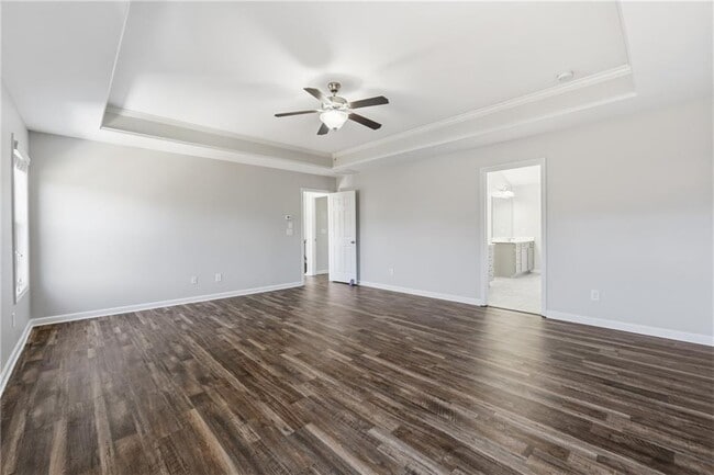 Building Photo - 1440 Waverly Glen Dr