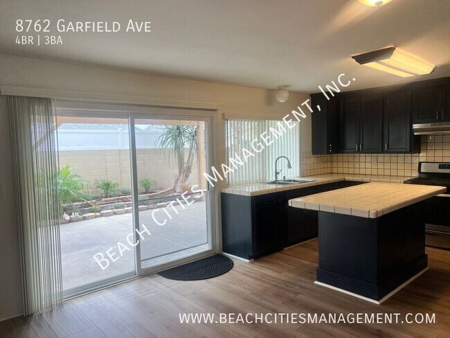 Building Photo - 8762 Garfield Ave