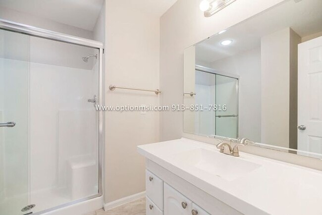 Building Photo - Heatherwood Subdivision!