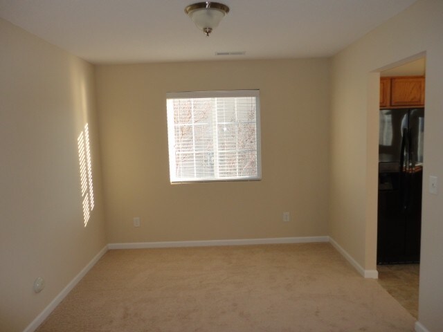 Building Photo - 830 Stockport Way