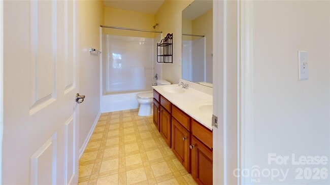 Building Photo - 2102 Big Pine Dr