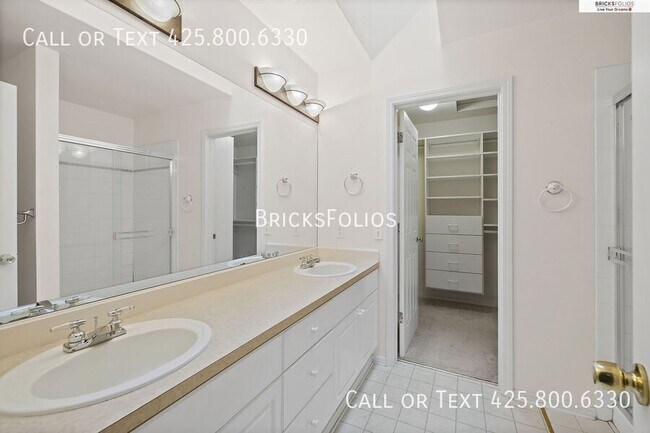 Building Photo - 702 228th St SW