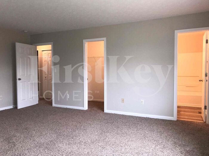 Building Photo - 1380 Pencross Ln