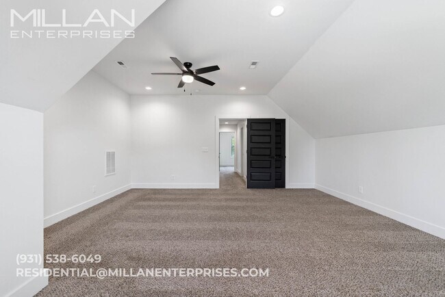 Building Photo - Luxury Modern Home with Covered Deck & Bonus Room - Enjoy Your First Month FREE with a 13-Month L...