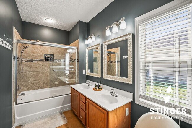 Building Photo - 46 Alston Park Dr