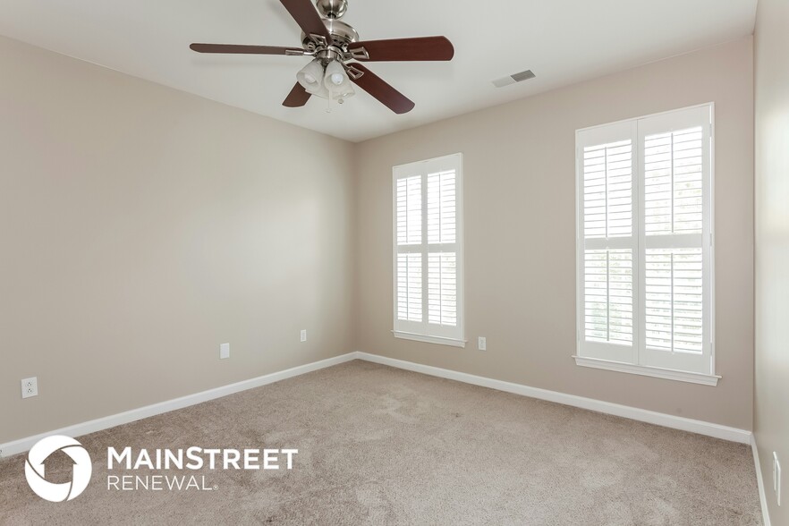 Building Photo - 2582 Laurelview Dr NW
