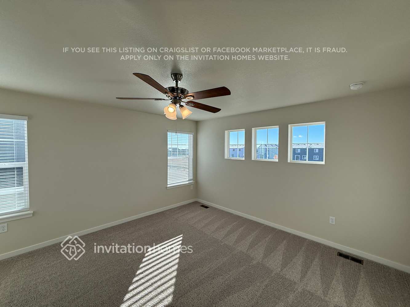 Building Photo - 850 Mesic Ln