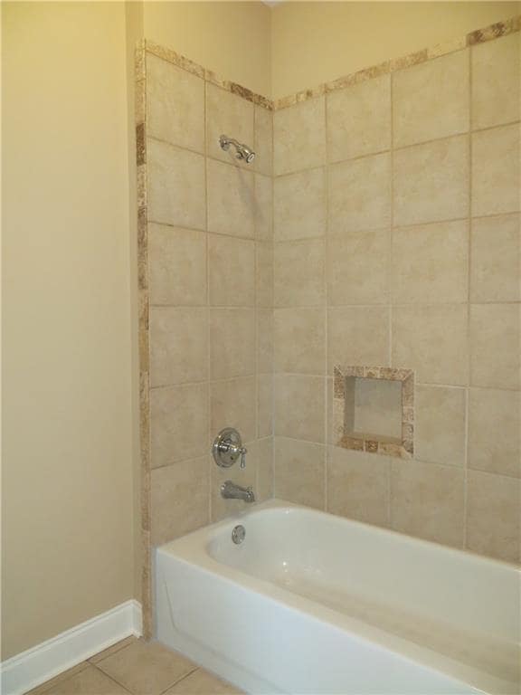 Building Photo - 131 W Ridge Way