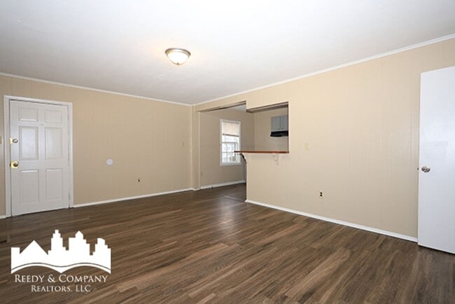 Building Photo - 1027 Langton St