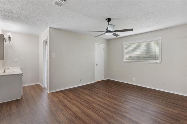 Building Photo - 105 Wisteria Ct