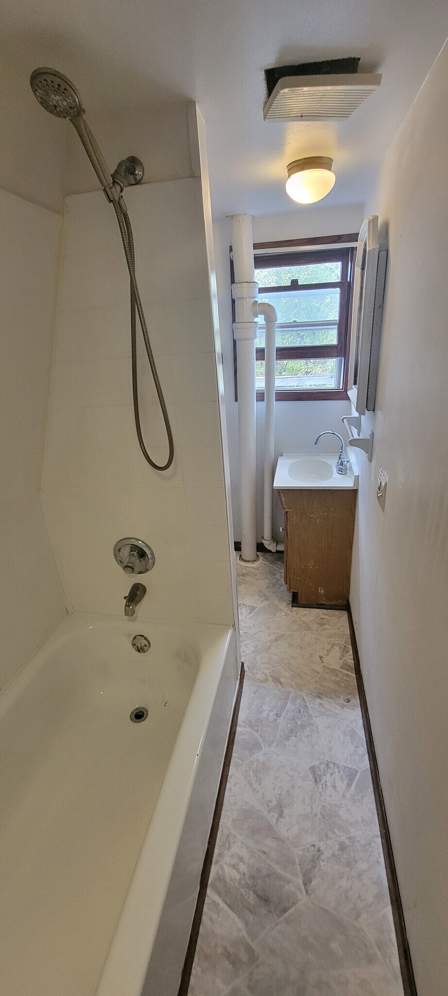 Bathroom - 353 Emma St