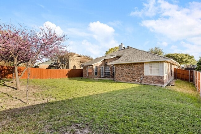 Building Photo - 4709 Justin Dr