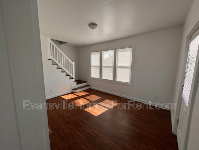 Building Photo - 1501 Stringtown Rd