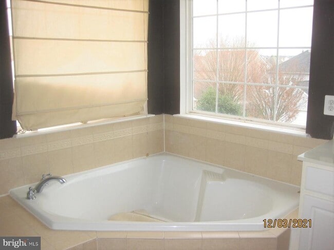 Building Photo - 48 Battlefield Dr