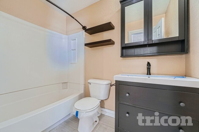 Building Photo - 19714 E Harvard Dr