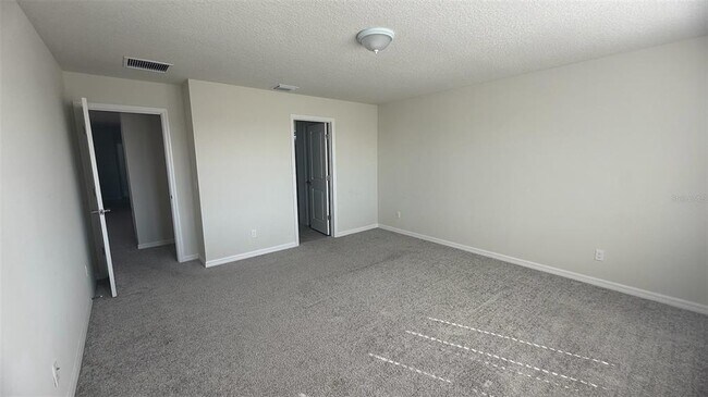 Building Photo - 5054 Holm Oak Dr