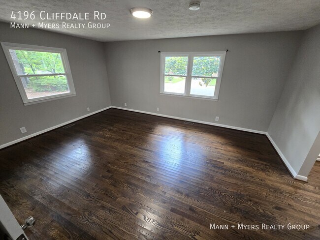 Building Photo - 4196 Cliffdale Rd