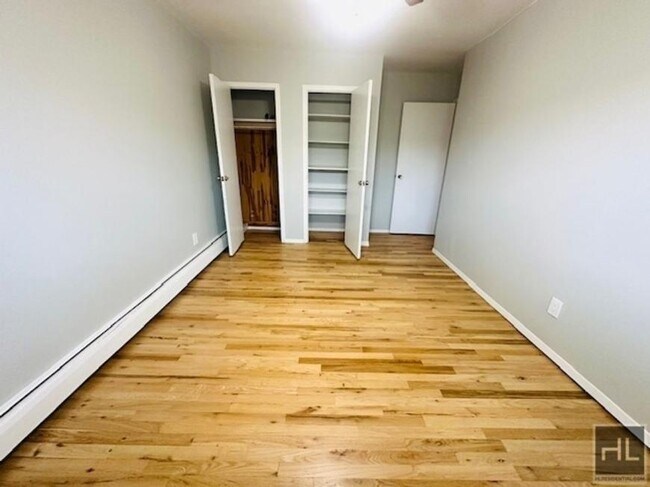Building Photo - 4 bedroom in BROOKLYN NY 11236