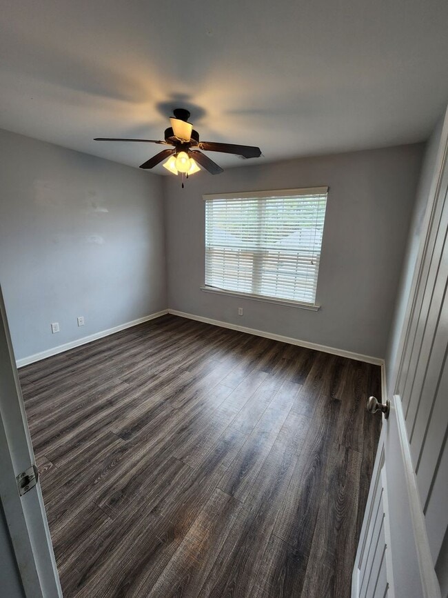 Building Photo - 1237 Peacock Trail