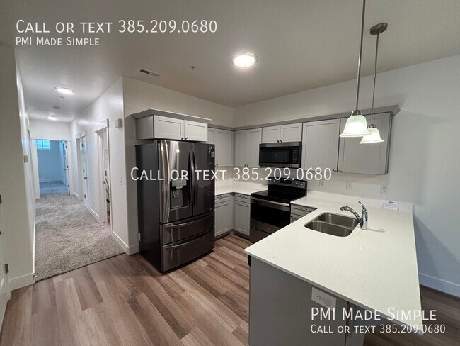 Building Photo - 1985 N 3330 W