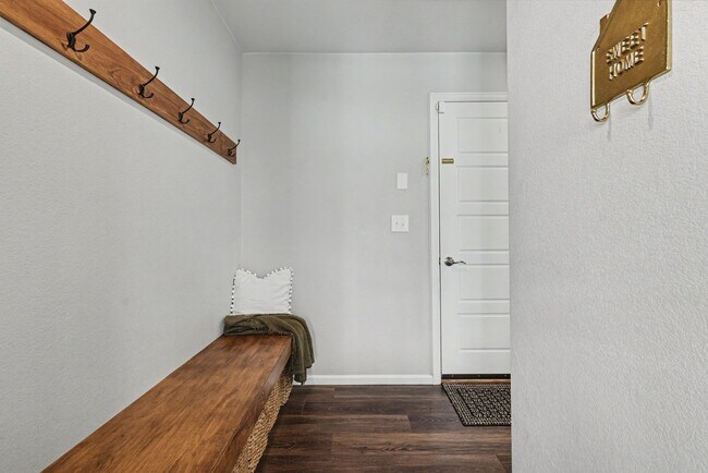 Building Photo - FABULOUS 4 BEDROOM HOME IN CUMBERLAND GREEN FOUNTAIN