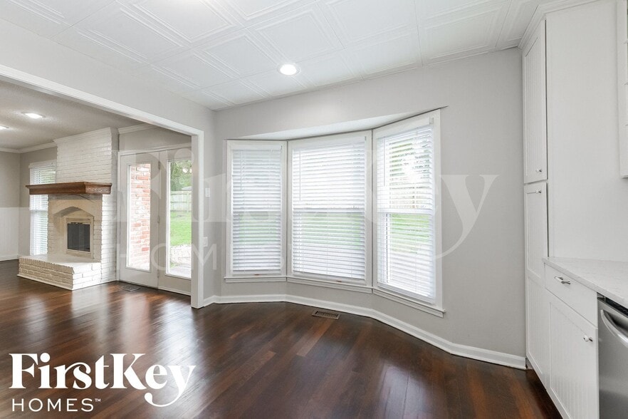 Building Photo - 1333 SW 21st St