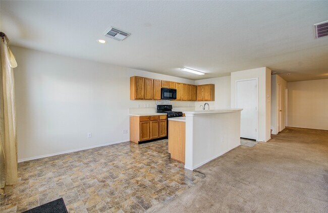 Building Photo - 8219 Tartan Ct