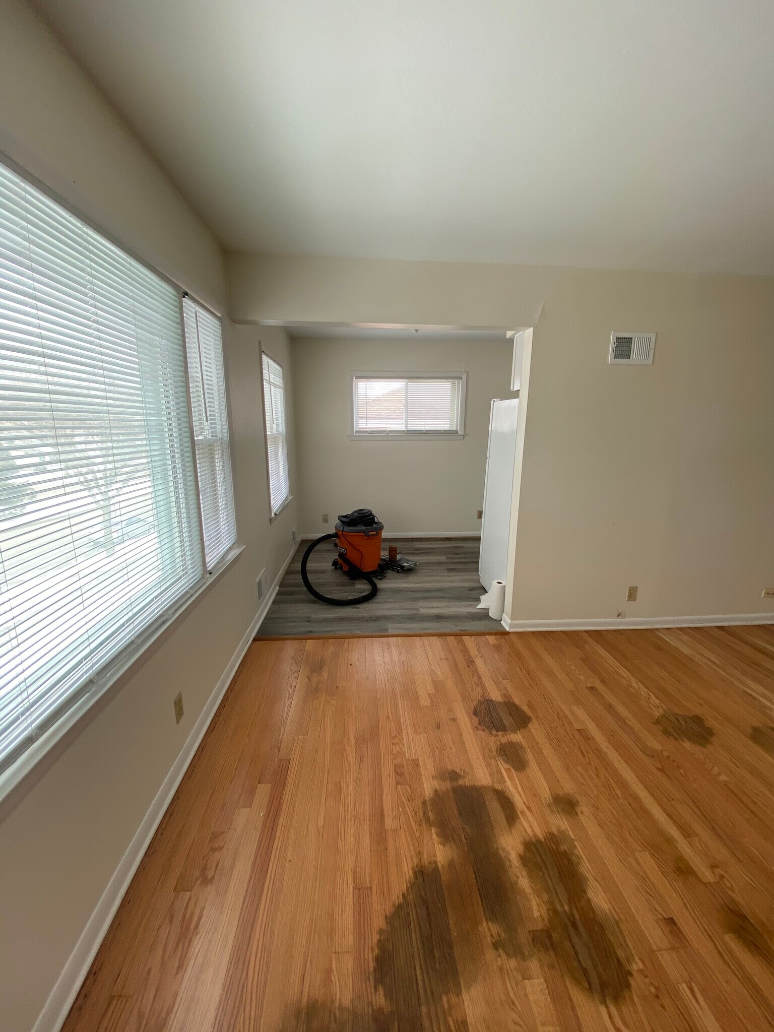 Floor has stains that area sealed and refinished, Management will provide $200 for an area rug - 2408 S 92nd St