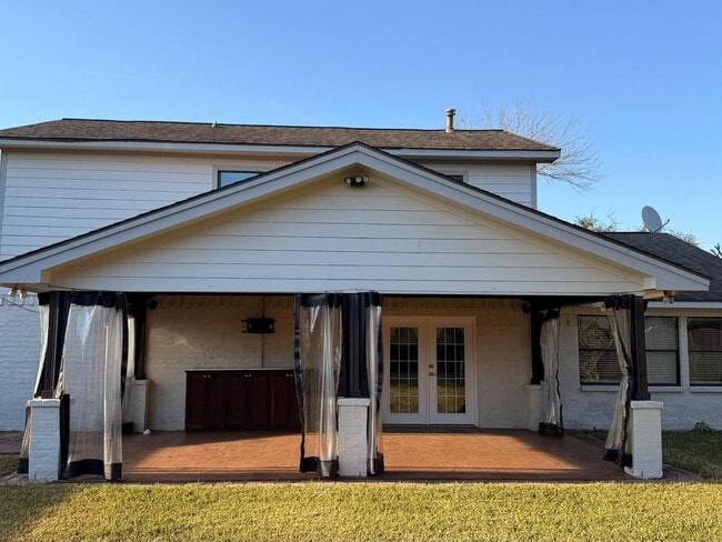 Building Photo - 3815 Redwood Falls Dr