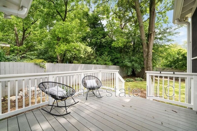 Building Photo - 2855 Monticello Pl