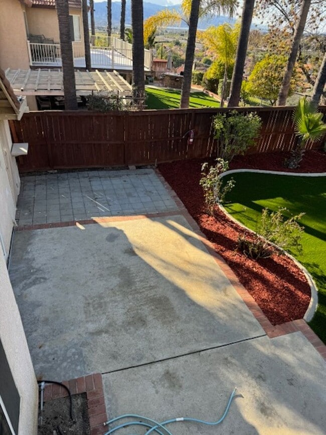 Building Photo - Beautiful 3 Bedroom 2.5 Bath Home!!