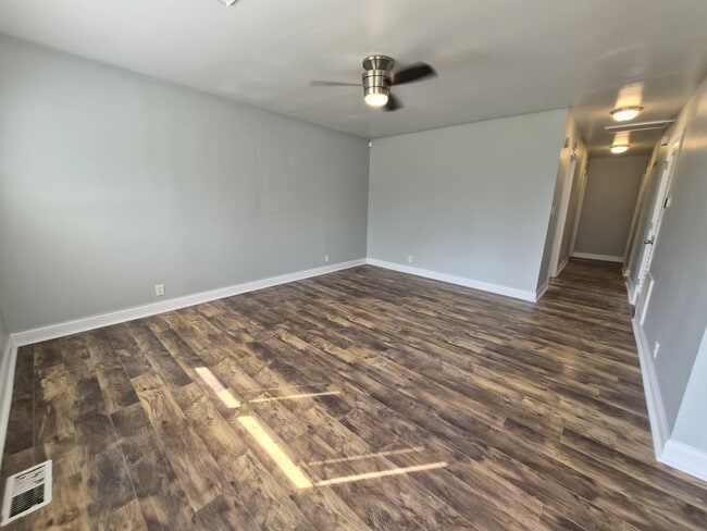 Building Photo - 3922 N Butler Ave