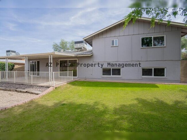 Building Photo - 1104 E Bell De Mar Dr
