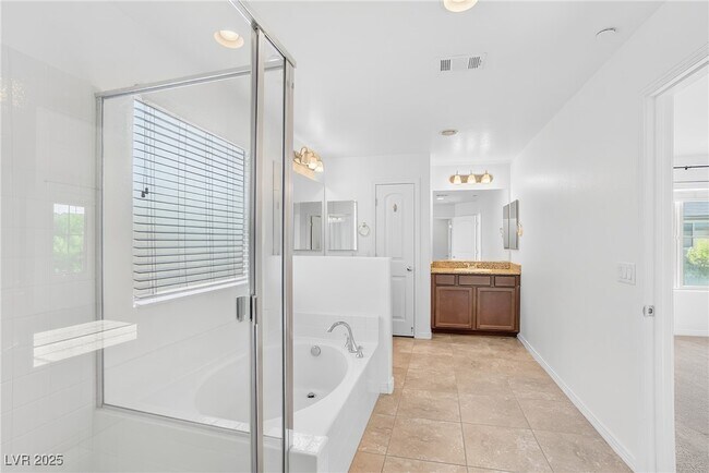 Building Photo - 2718 Hammetts Landing Walk