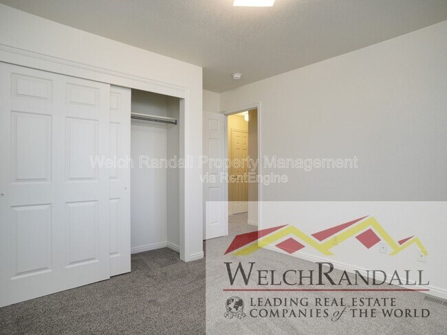 Building Photo - 745 30th St