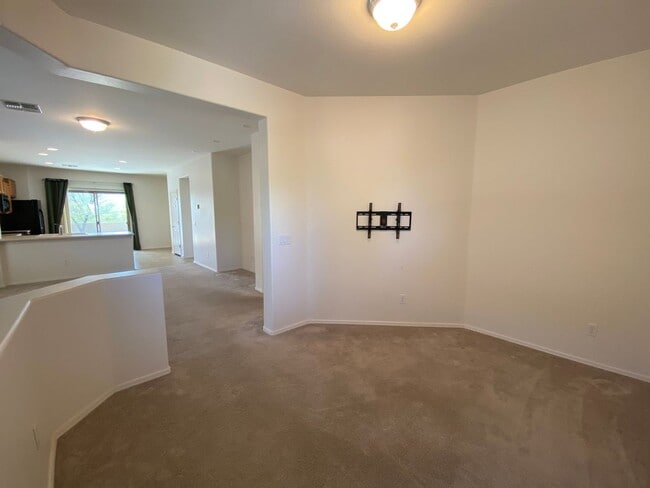 Building Photo - Anthem home