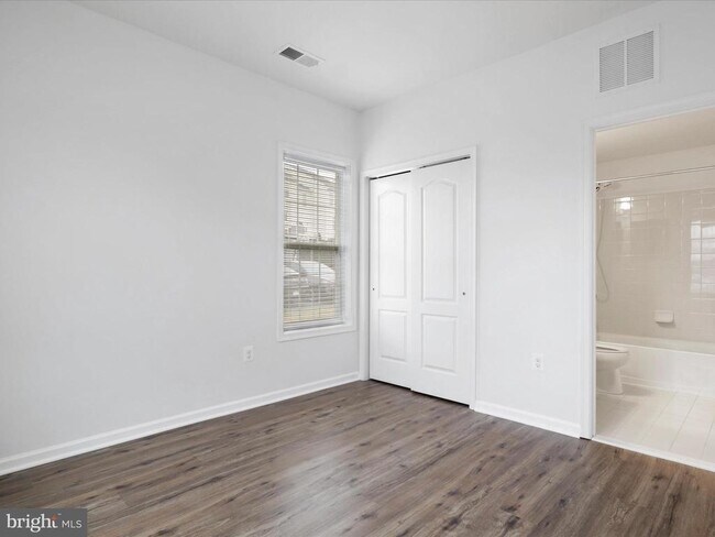 Building Photo - 43190 Whelplehill Terrace