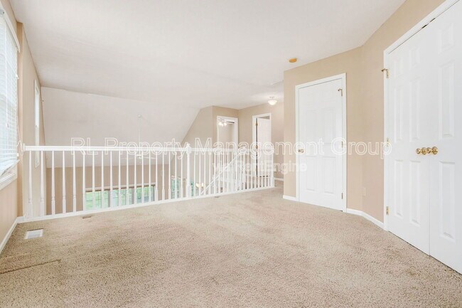 Building Photo - 484 Serenity Dr