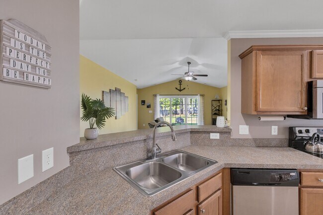 Building Photo - 117 Oyster Landing Dr