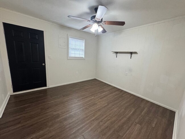 Building Photo - 3/2 House with bonus room in Armuchee $1,195